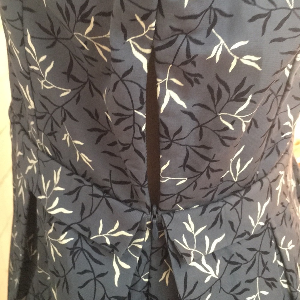 Gap - Picture 5 of 7